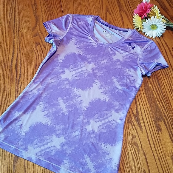 Under Armour Tops - Under Armour sport shirt